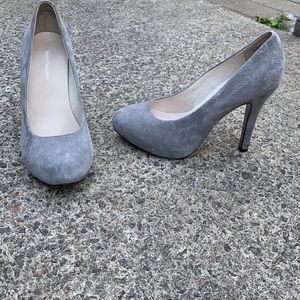 Hush Puppies suede high heels (light grey)
